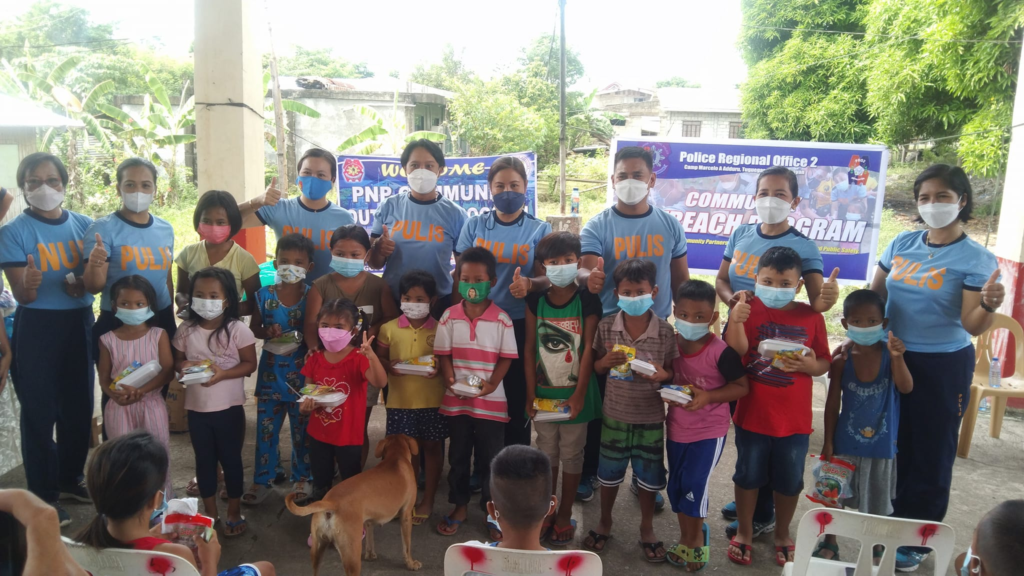 PNP Community Outreach Program isinagawa ng Iguig PNP